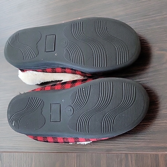 Red and black checkered outdoor  slippers - Picture 5 of 5
